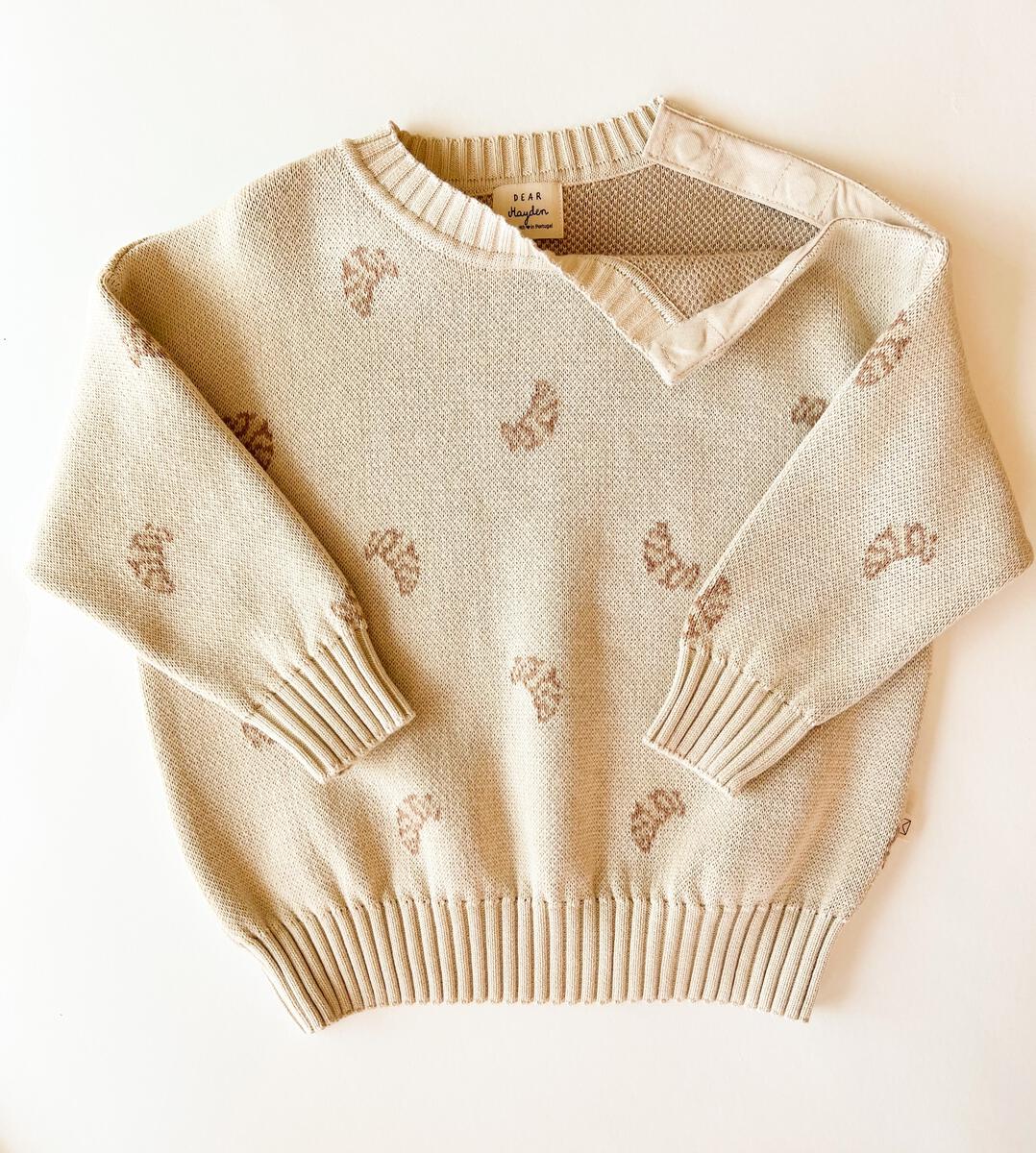 Croissants Organic Sweater with Magnetic Closure