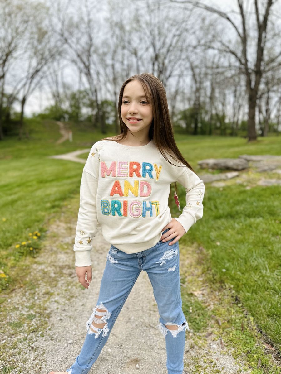 Tween Merry & Bright Chenille Graphic Tee