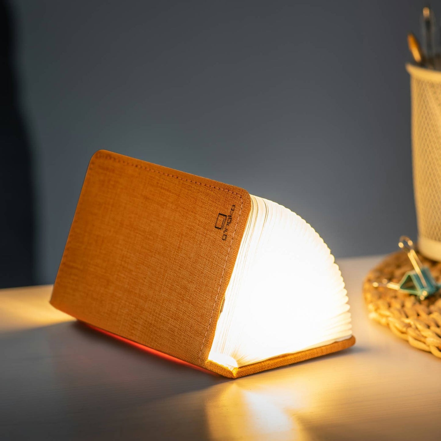 Linen Fabric Smart Book Light: Blush pink / Mini