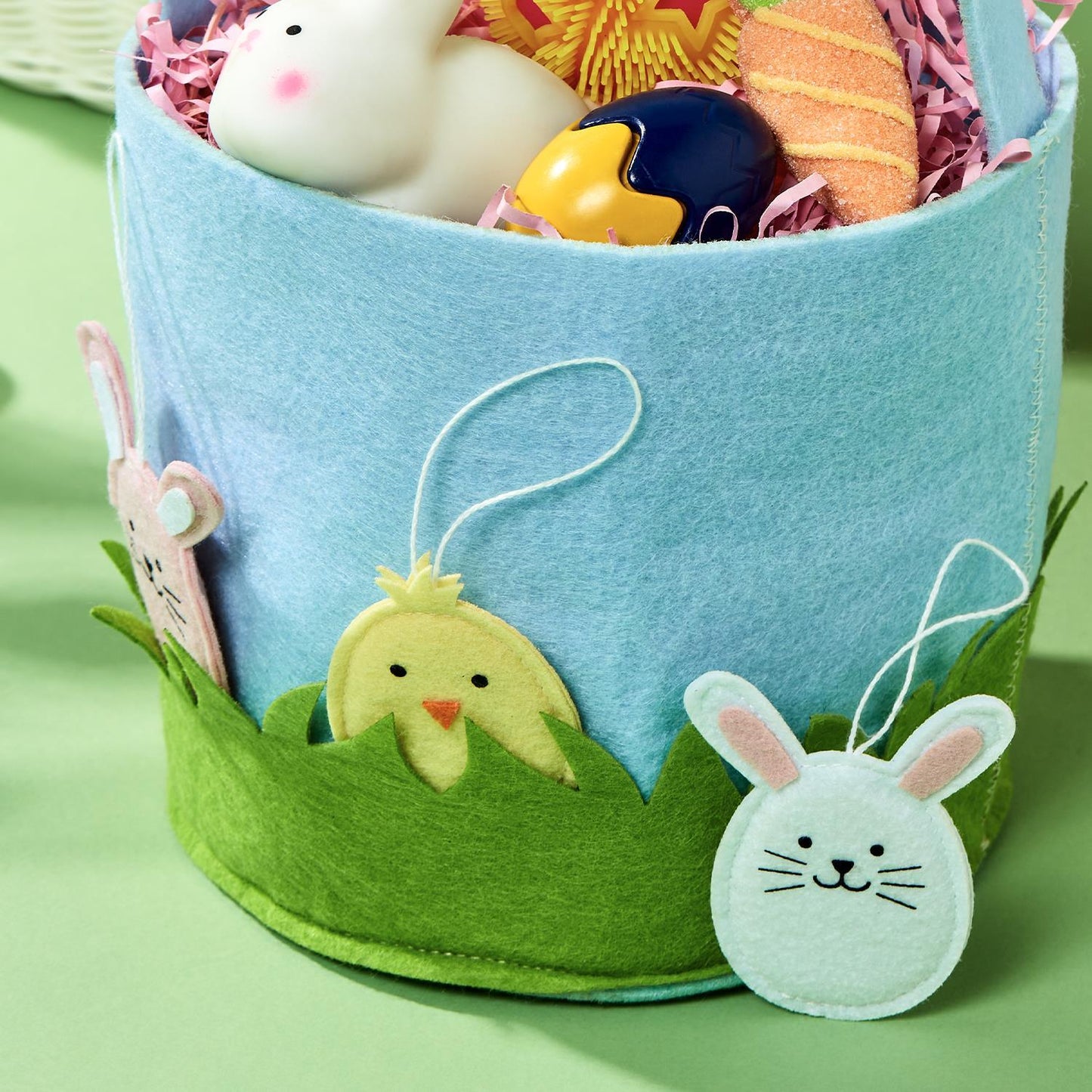 Egg Hunt Hand-Crafted Felt Easter Basket with 3 Peaking Ornament Critters