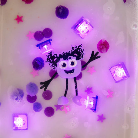 Lumi Purple Character & Light Up Cubes