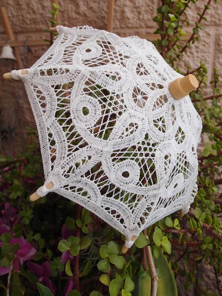 Lace Parasol 10.25L x 30cm Diameter