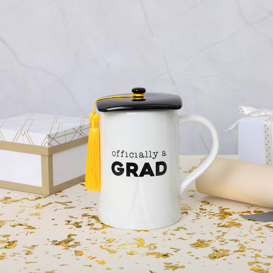 Grad - 17 oz Mug with Lid